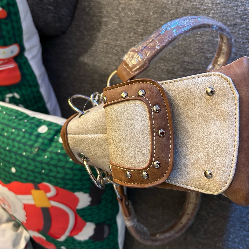 ‘Not Your First Rodeo’ Handbag. - Picture 3 of 10